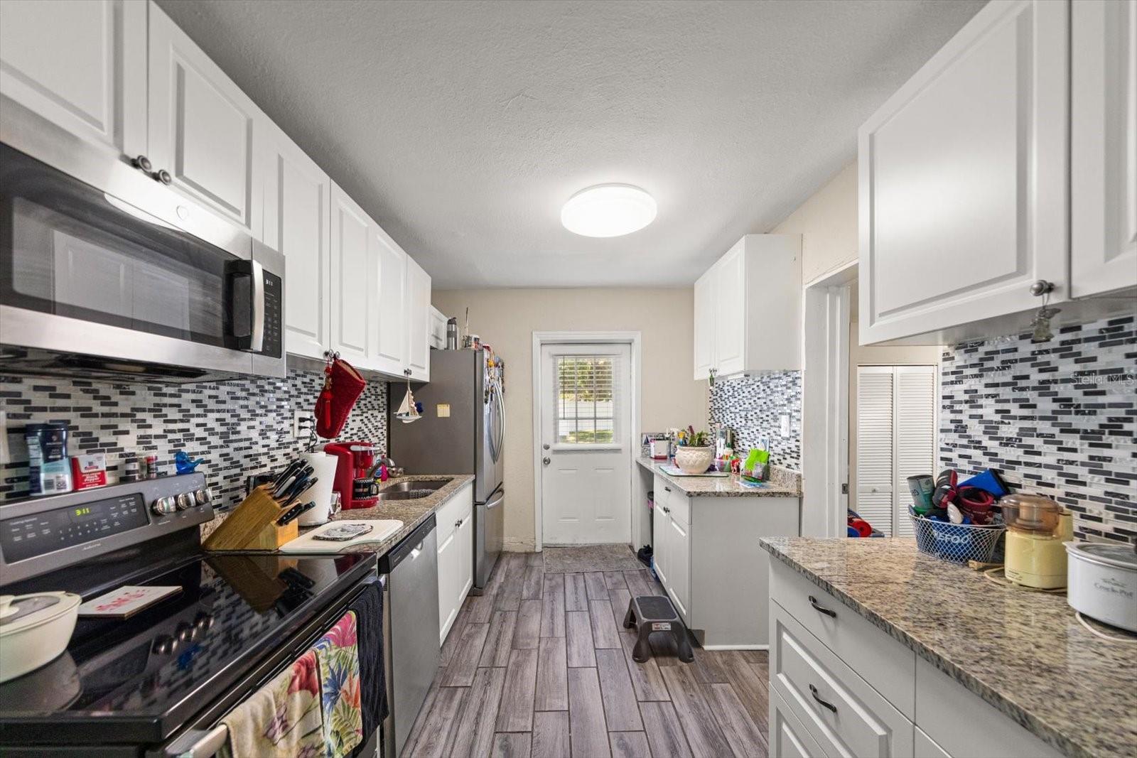 1135 FAIRMONT ST — photo 12