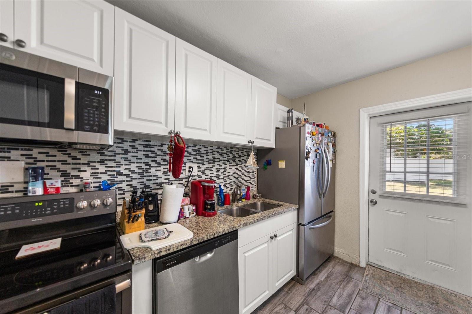 1135 FAIRMONT ST — photo 14