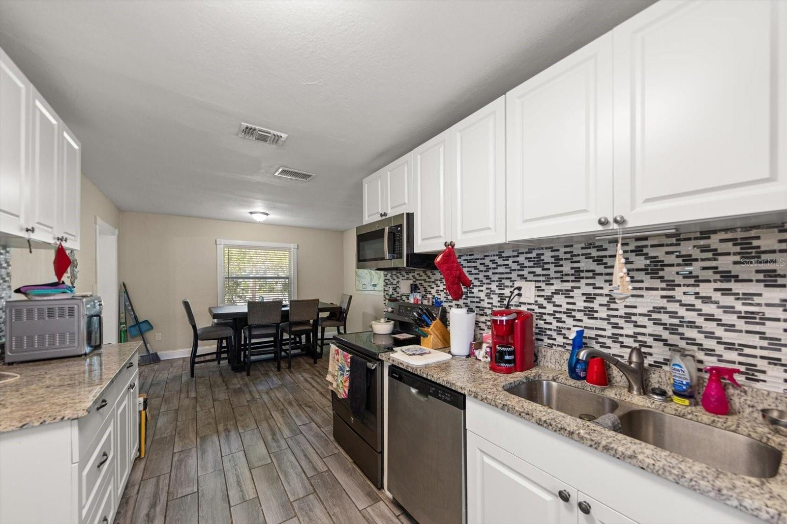 1135 FAIRMONT ST — photo 13