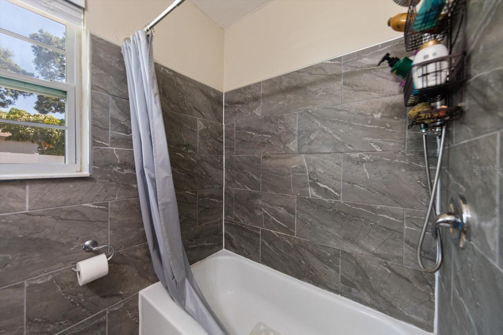 1135 FAIRMONT ST — photo 22