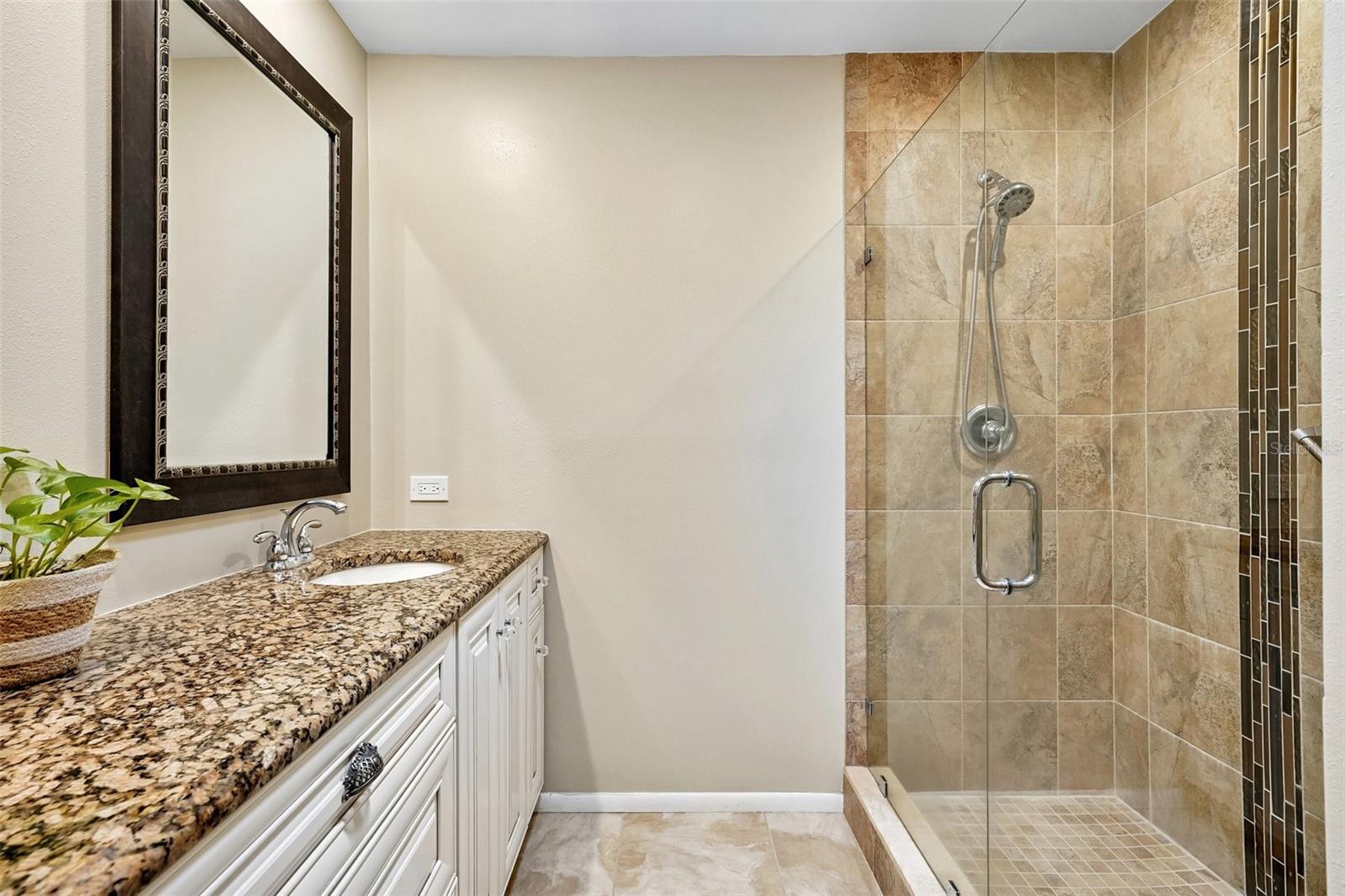 3259 HILARY CIR #1C — photo 29