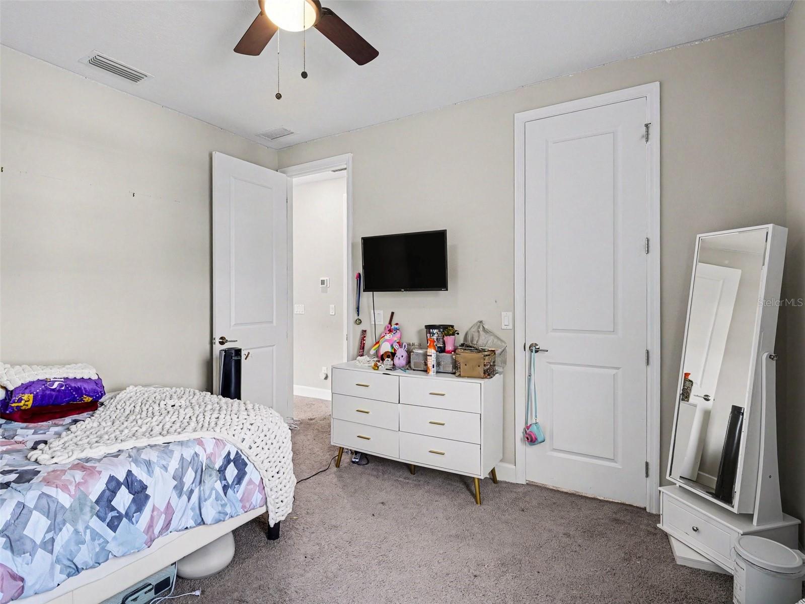 5461 SUMMIT GLN — photo 27