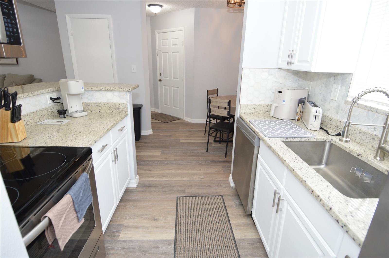 8754 MALLARD RESERVE DR #202 — photo 10