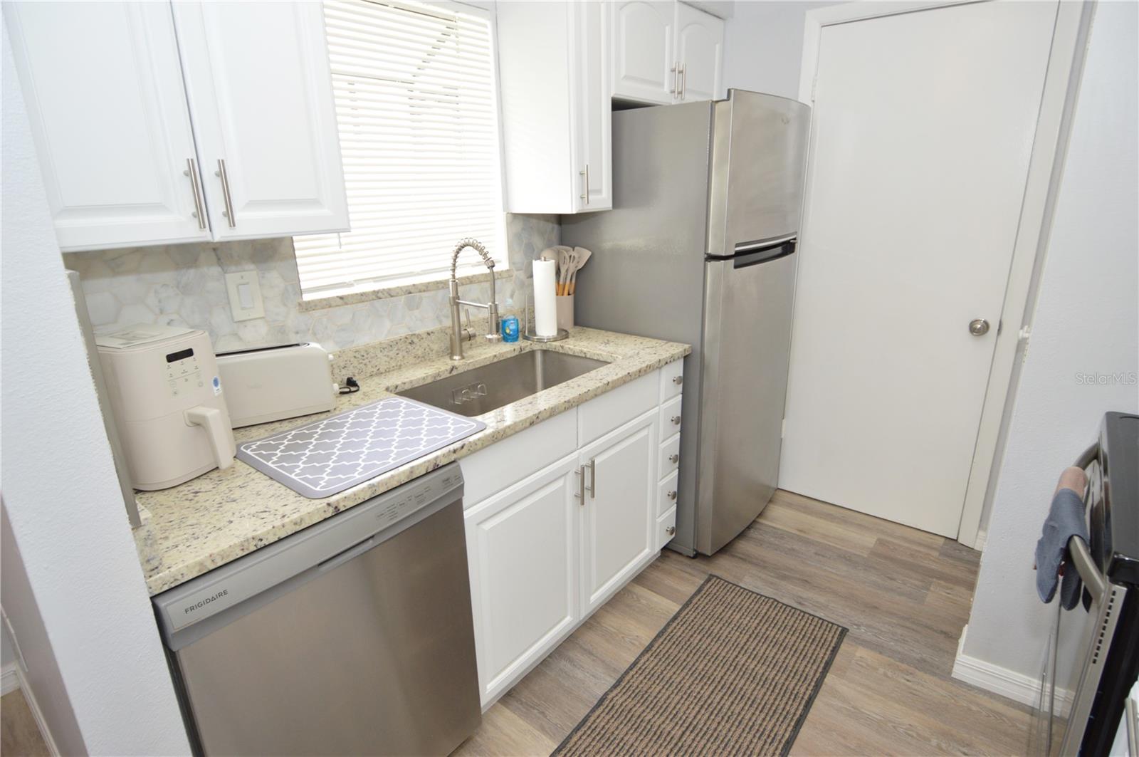 8754 MALLARD RESERVE DR #202 — photo 5