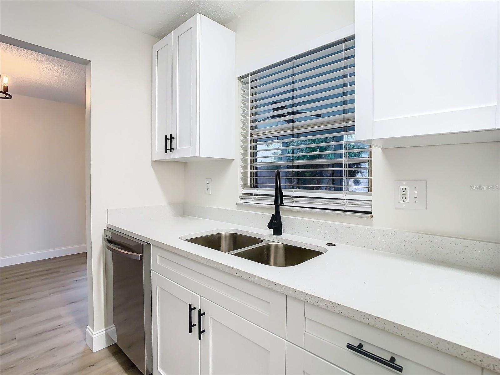 7400 MITCHELL RANCH RD — photo 14