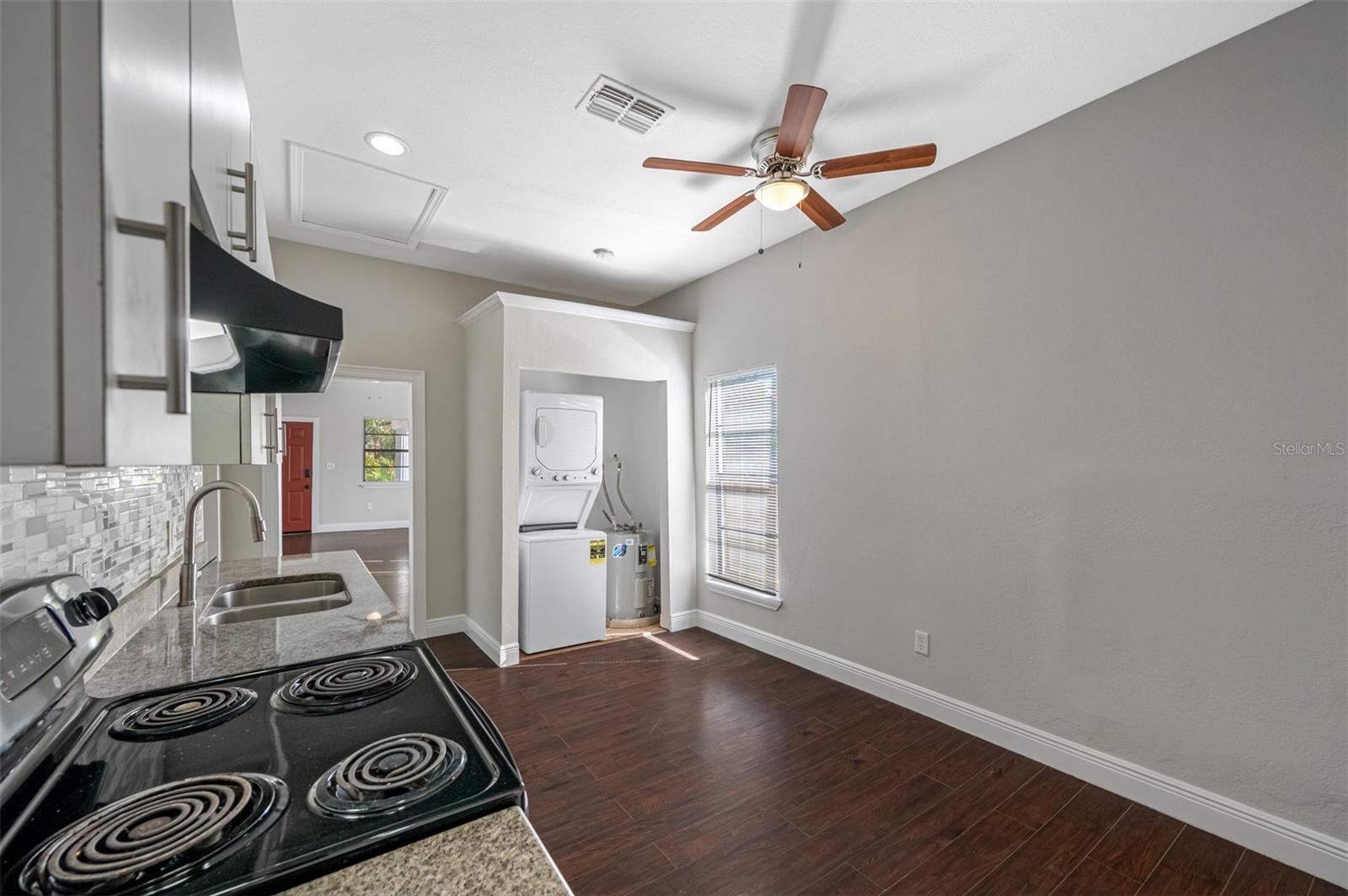 2118 W PALMETTO ST — photo 7