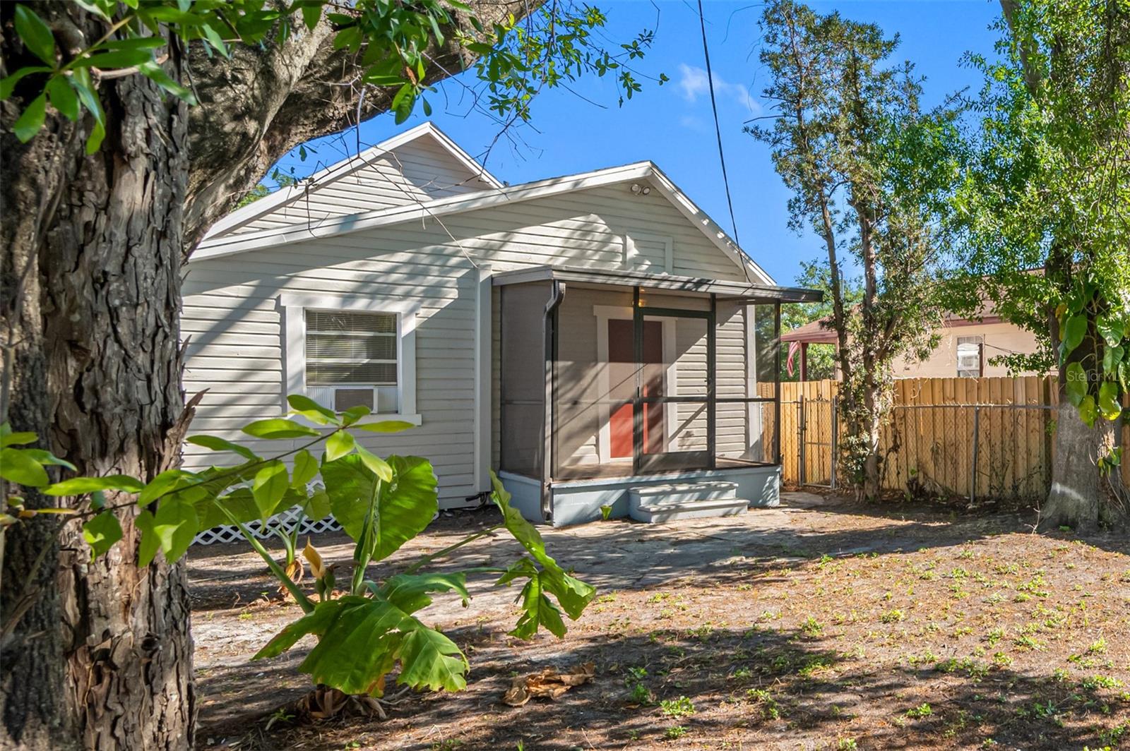 2118 W PALMETTO ST — photo 17