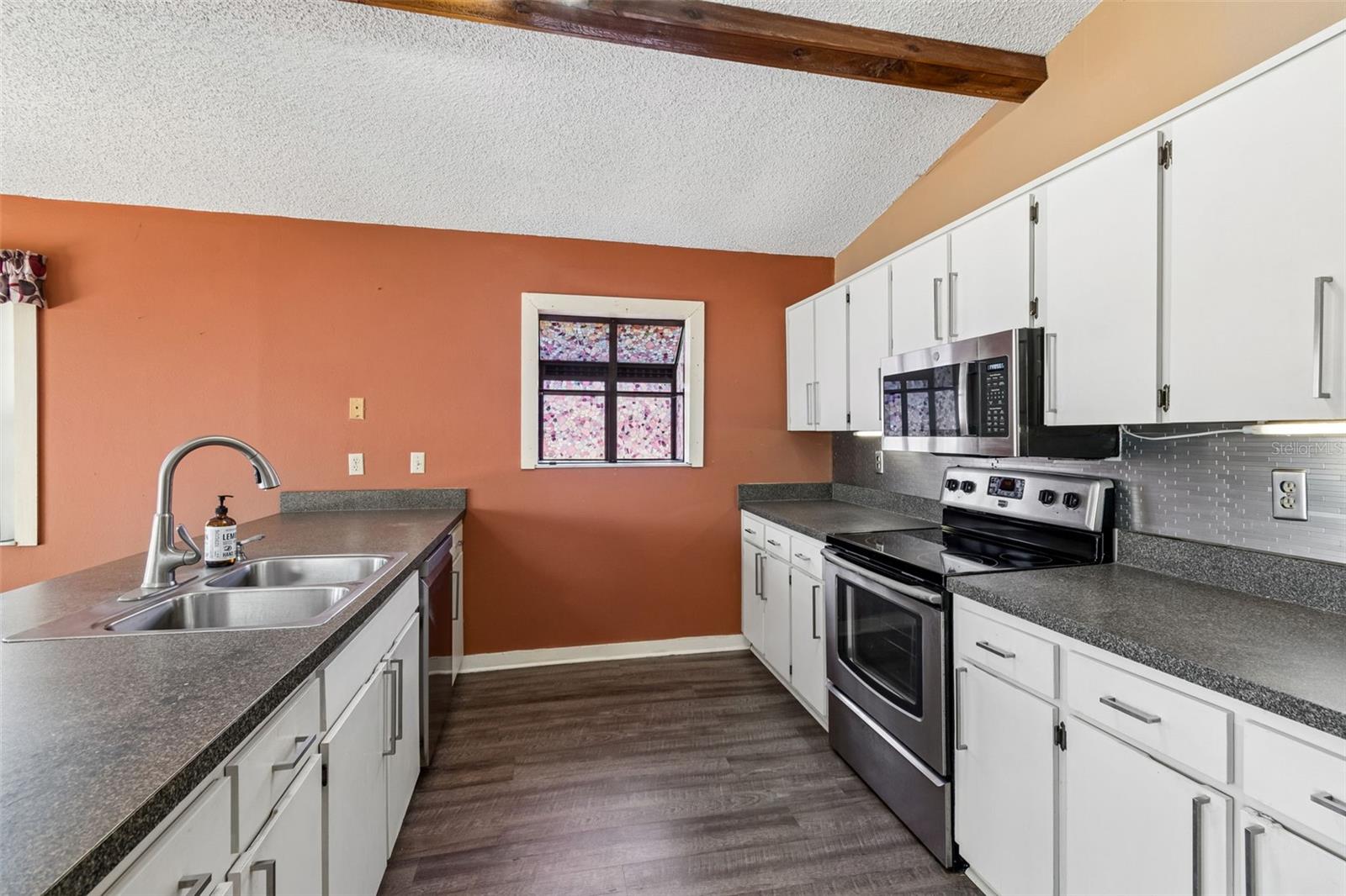 3141 N CANAL DR — photo 10