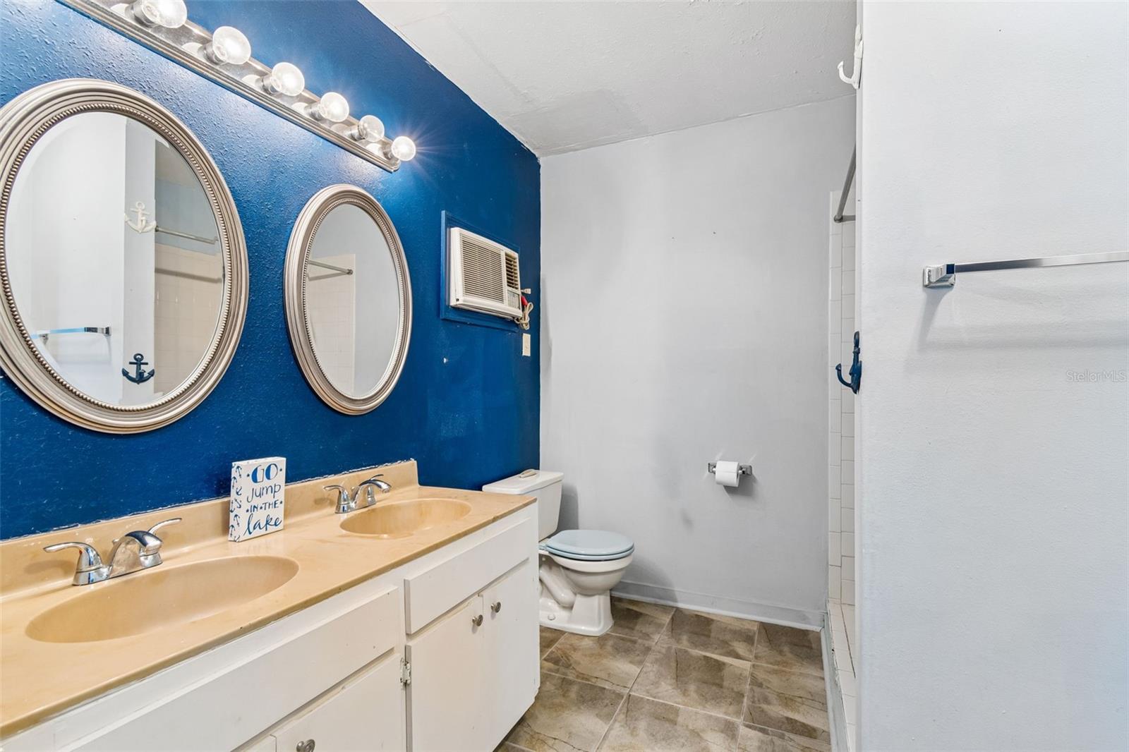 3141 N CANAL DR — photo 17