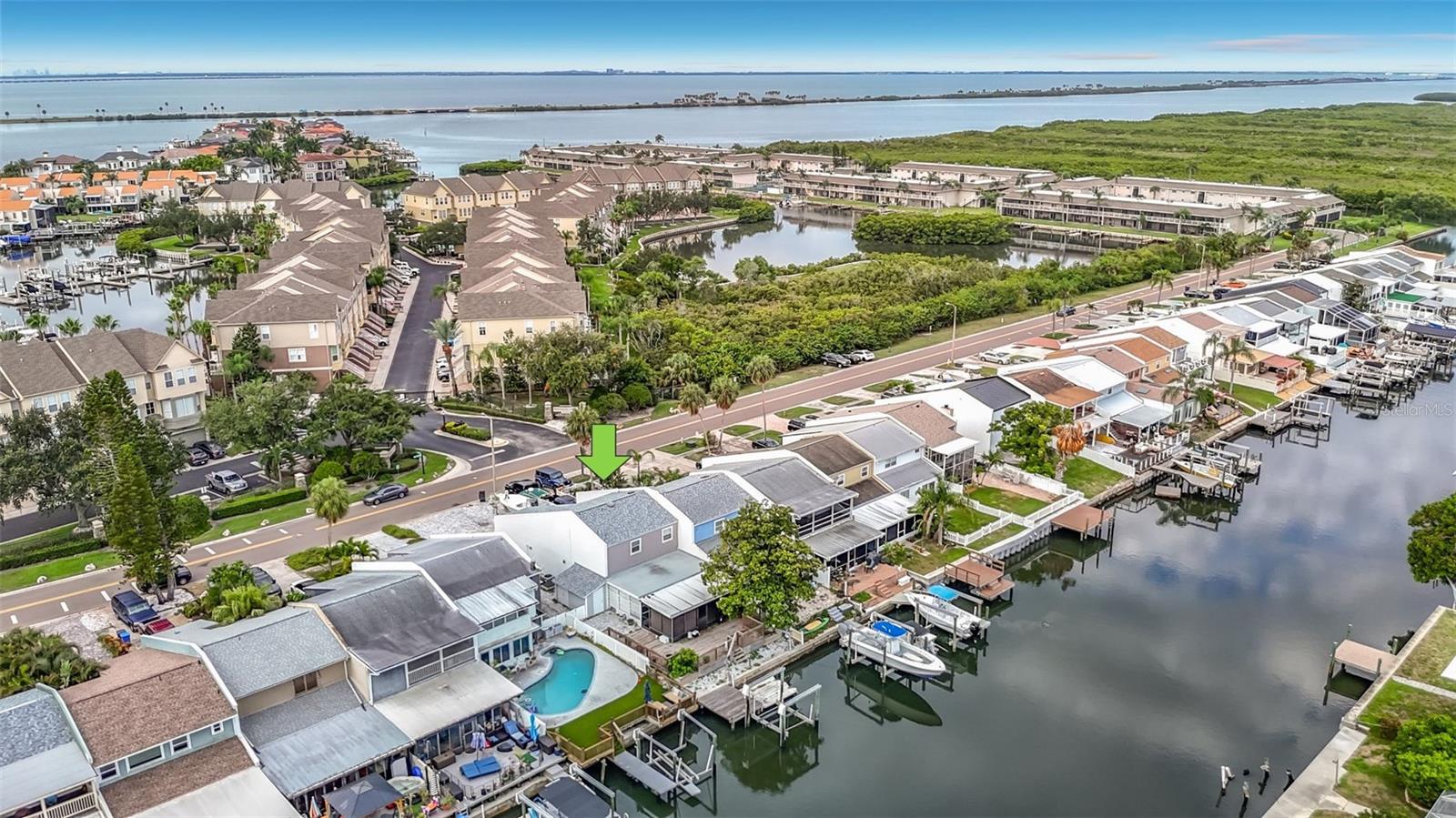 8725 BAY POINTE DR — photo 54
