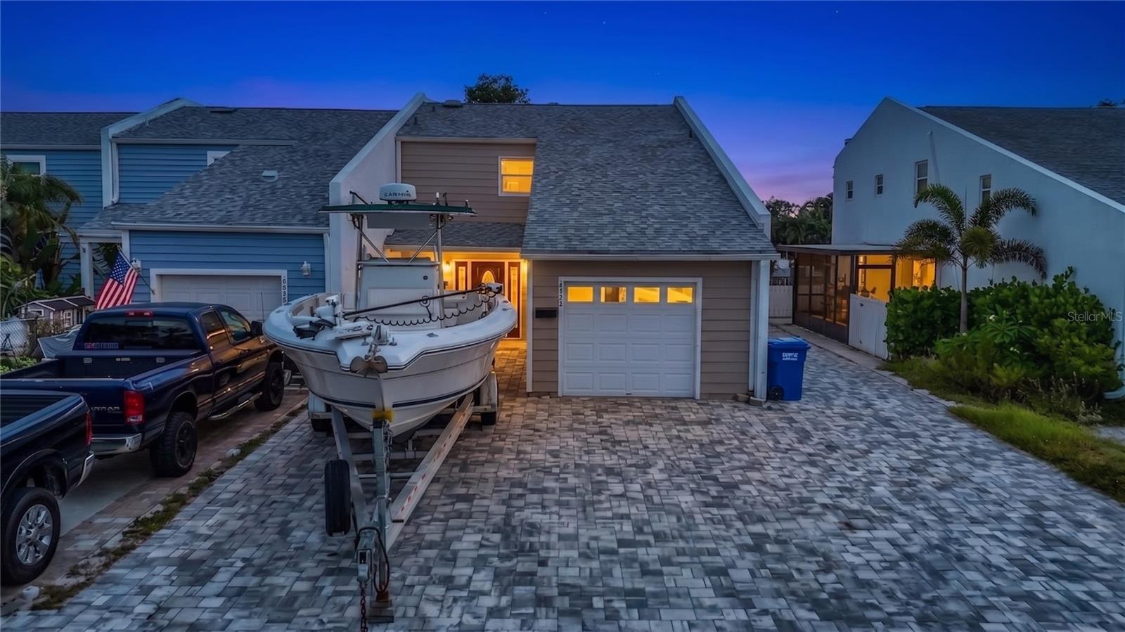 8725 BAY POINTE DR — photo 6