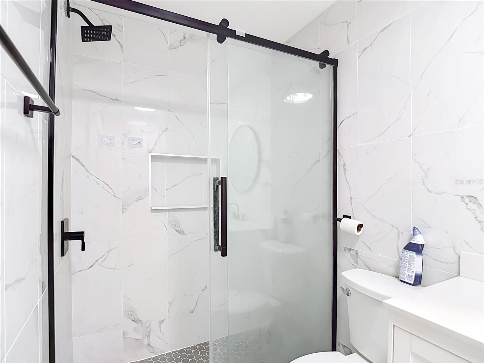8725 BAY POINTE DR — photo 32