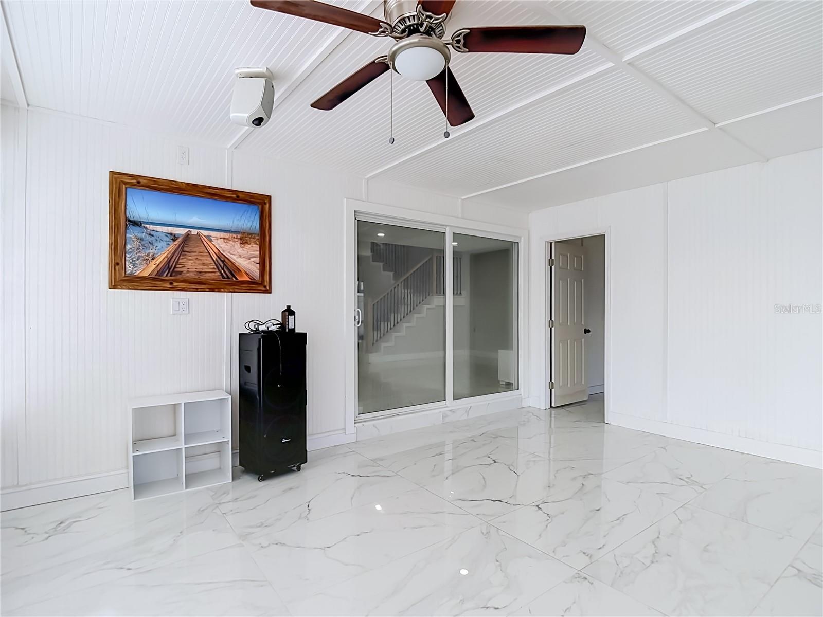 8725 BAY POINTE DR — photo 39