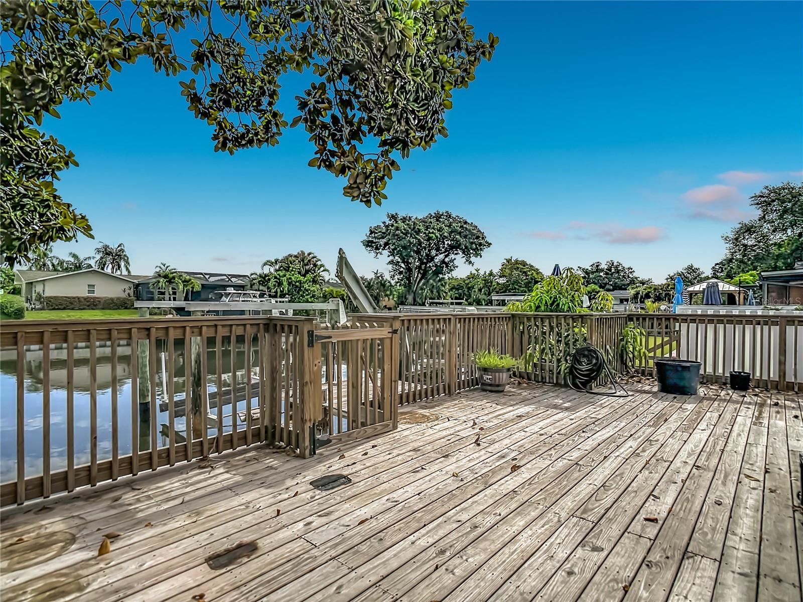 8725 BAY POINTE DR — photo 45