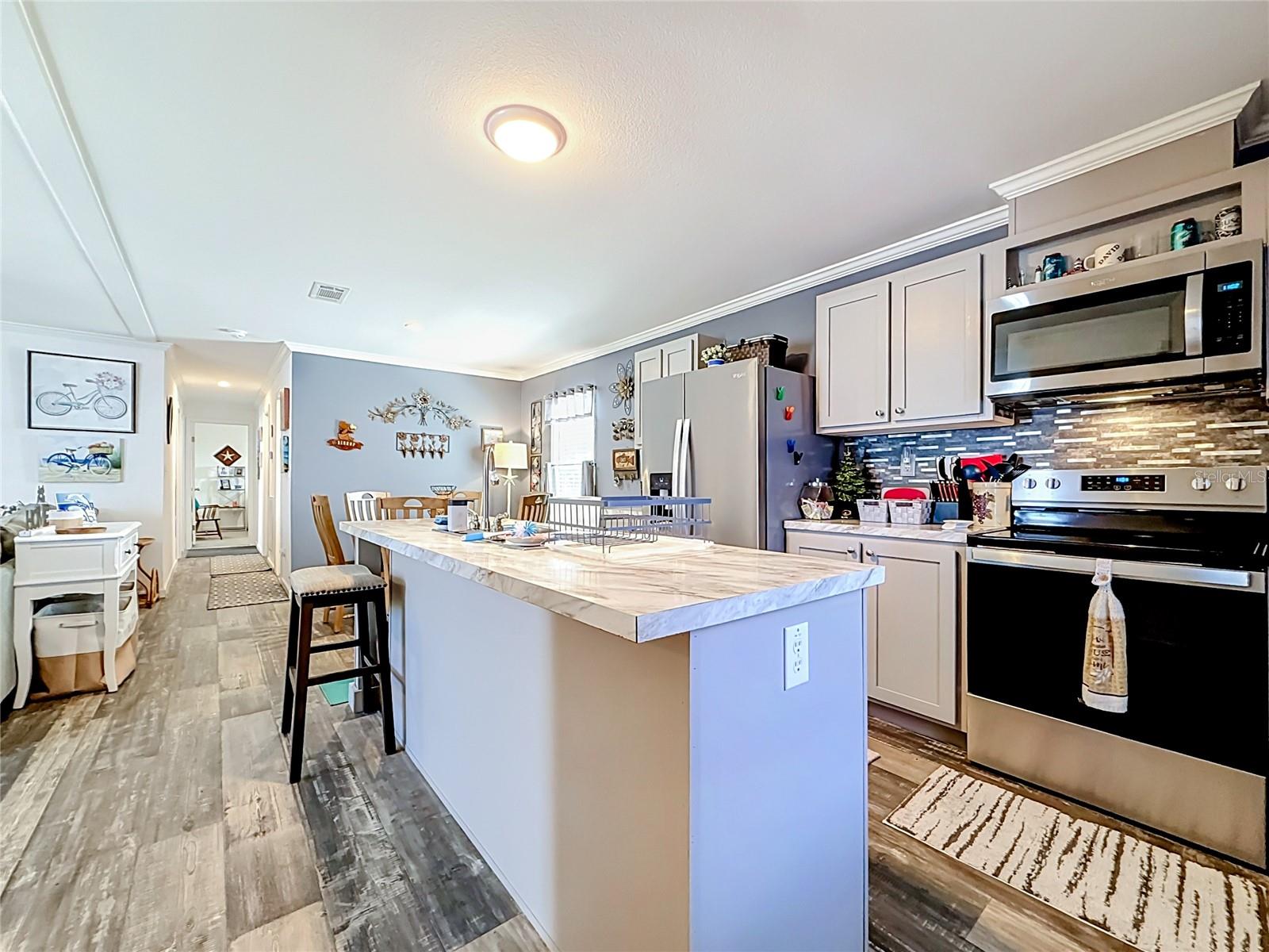 10485 HOLIDAY SHORES DR #302 — photo 11