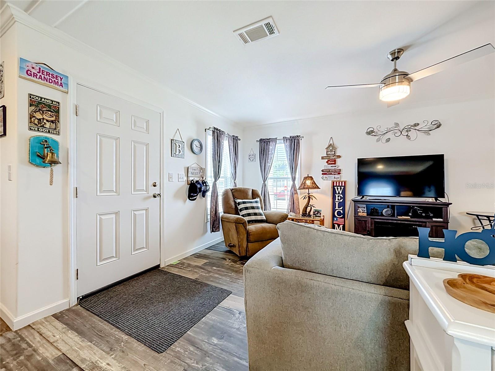 10485 HOLIDAY SHORES DR #302 — photo 3