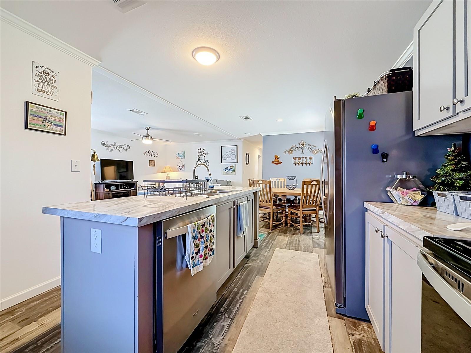 10485 HOLIDAY SHORES DR #302 — photo 10