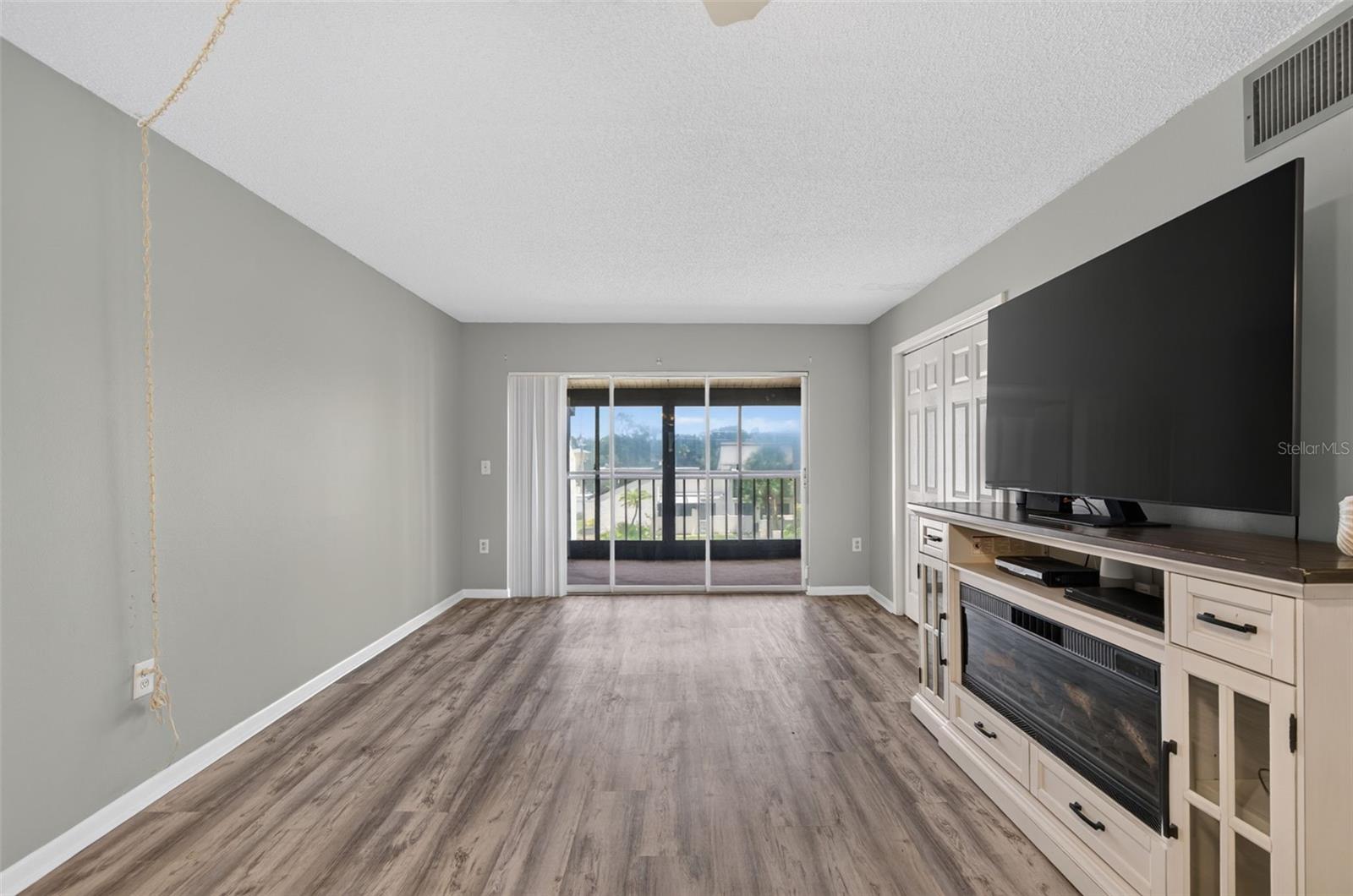 2207 BELLEAIR RD #B16 — photo 13