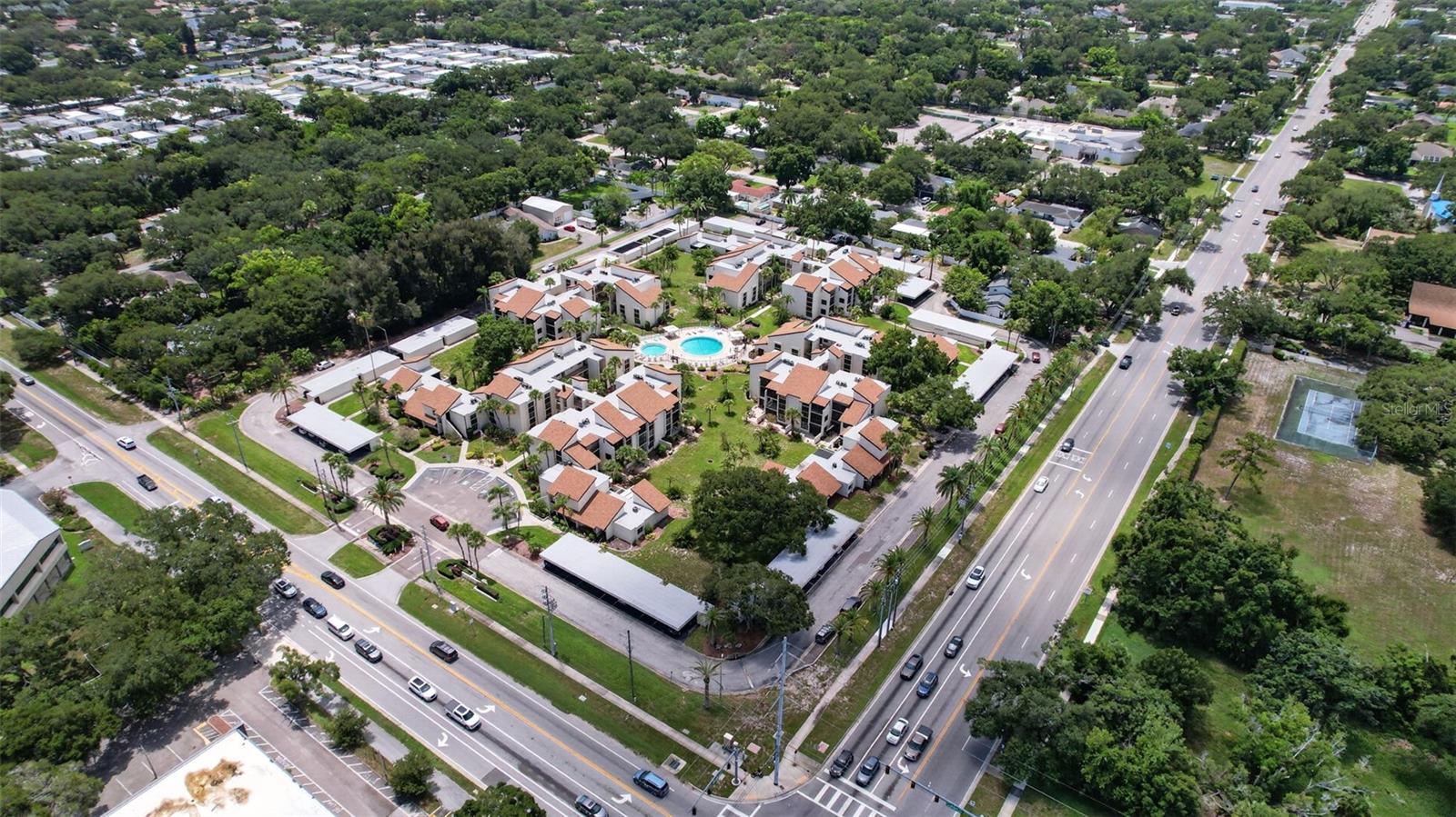 2207 BELLEAIR RD #B16 — photo 3