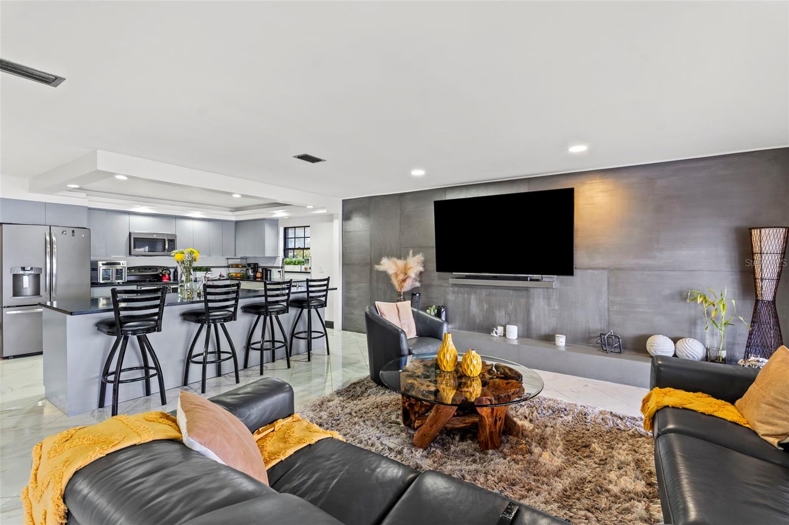 7302 EGYPT LAKE DR — photo 3