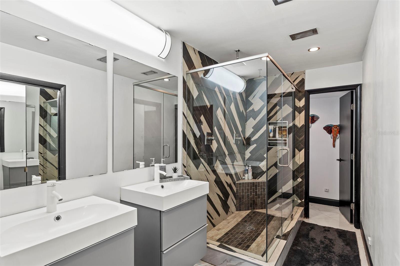 7302 EGYPT LAKE DR — photo 41