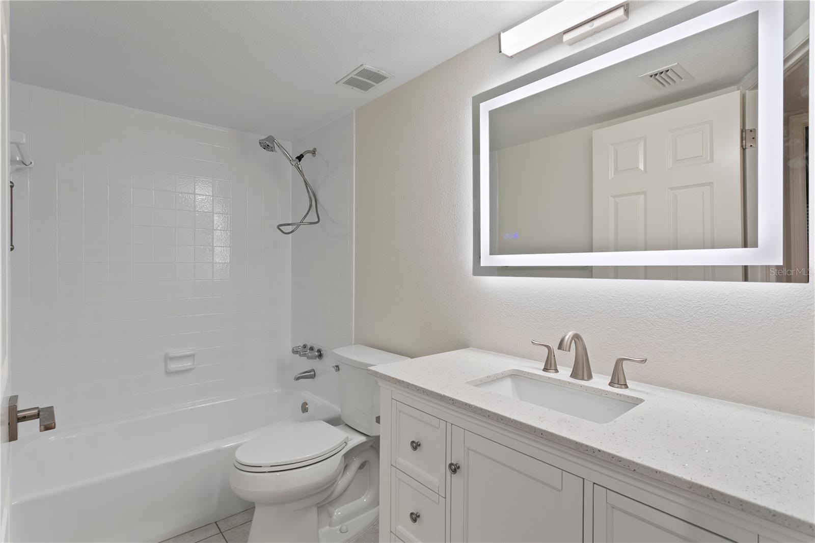 700 BEACH DR NE #603 — photo 32