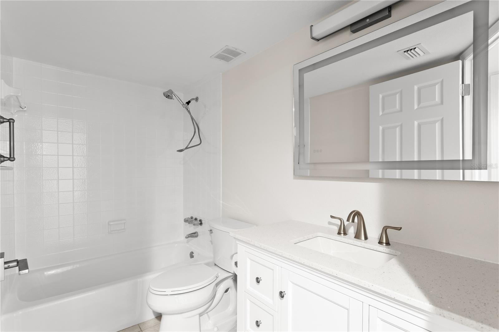 700 BEACH DR NE #603 — photo 31