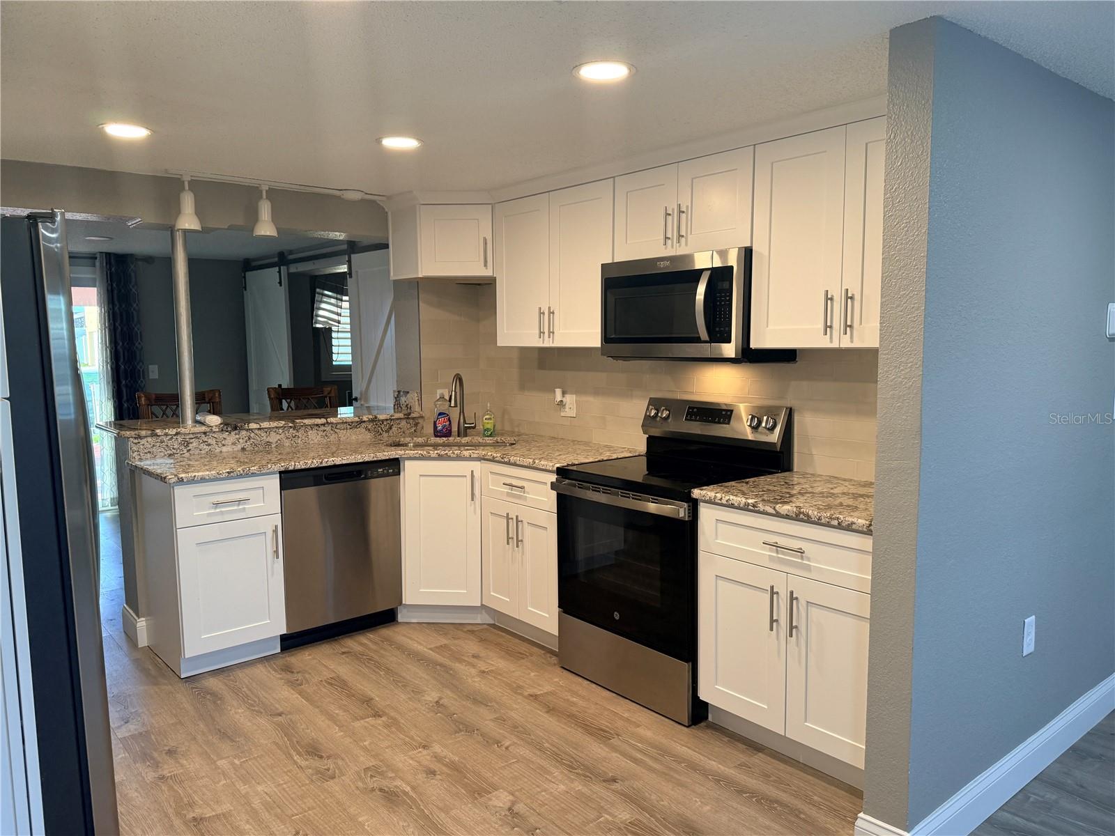 6623 BOATYARD DR — photo 9