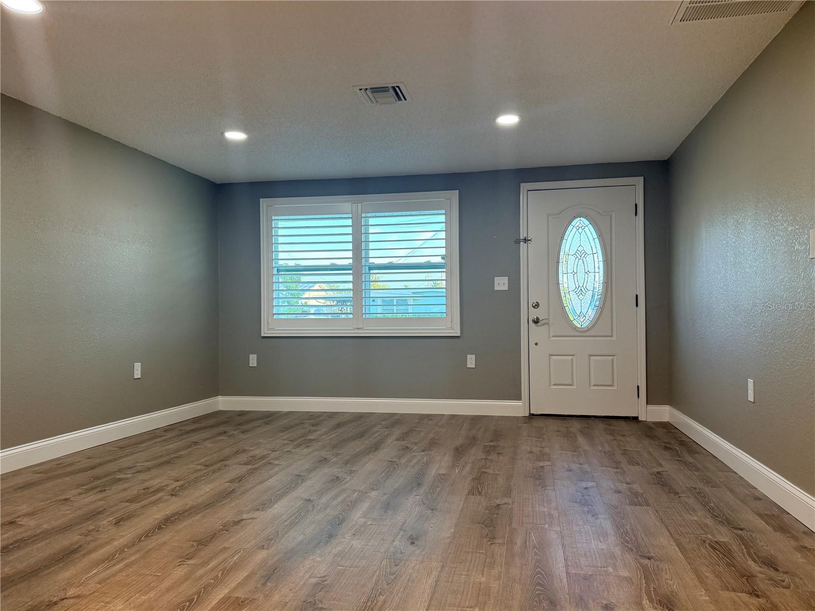 6623 BOATYARD DR — photo 2