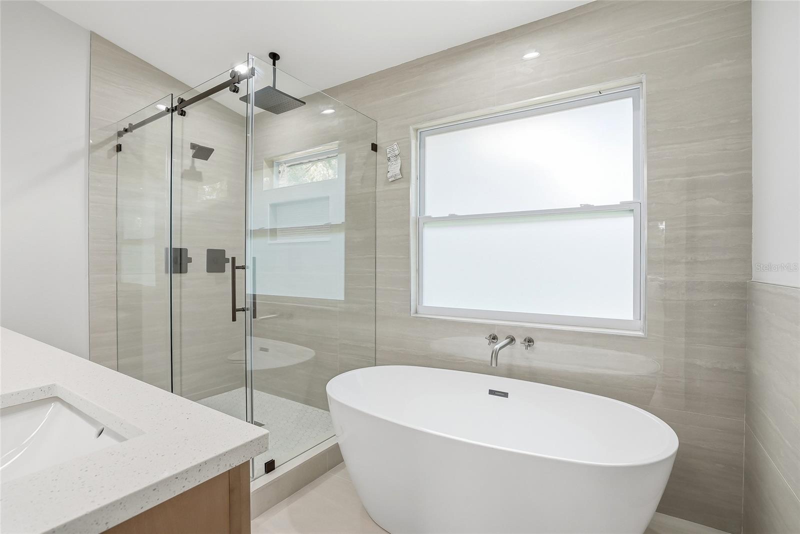 31848 HEDGEROW DR — photo 36