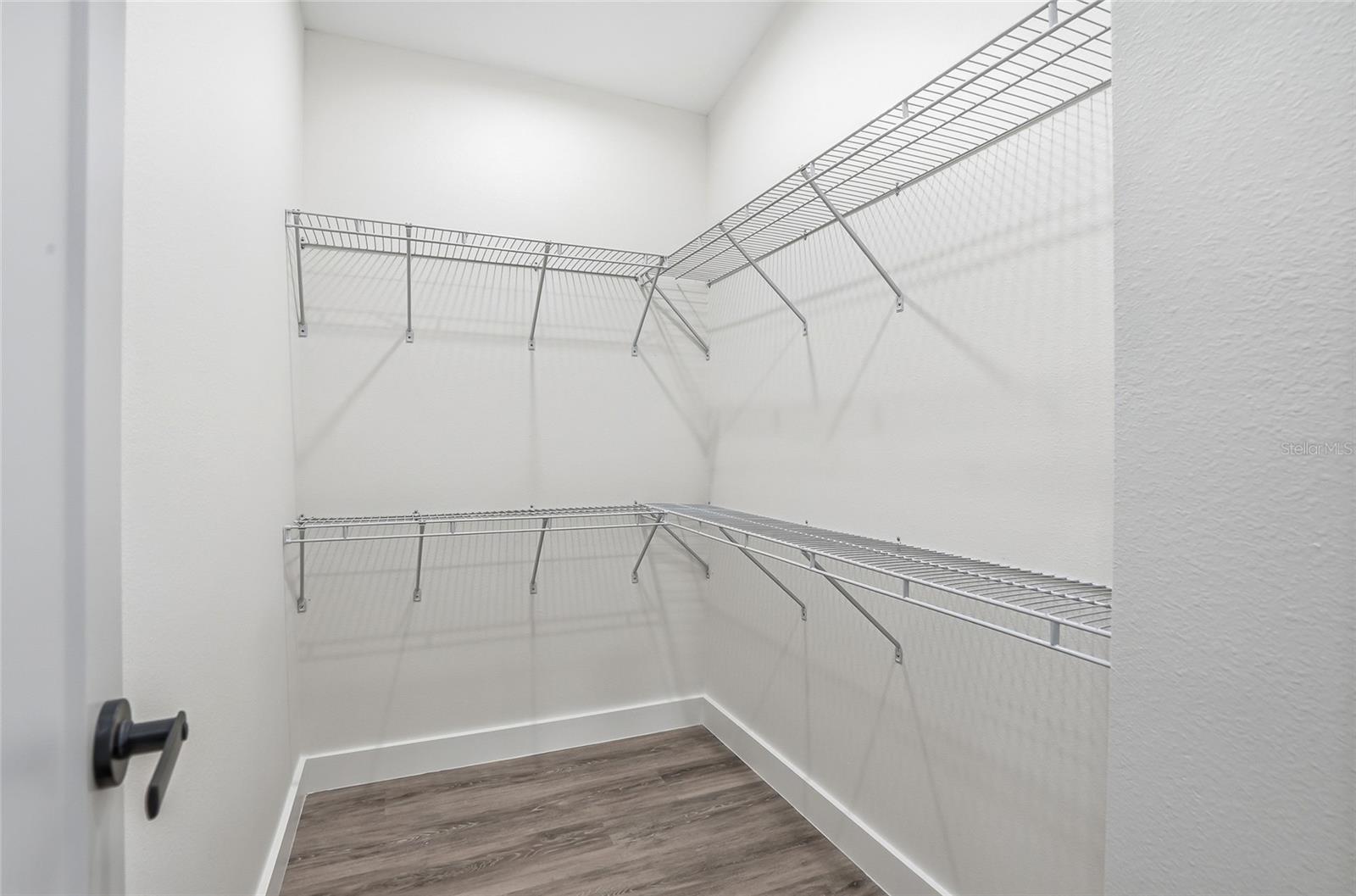 31848 HEDGEROW DR — photo 35