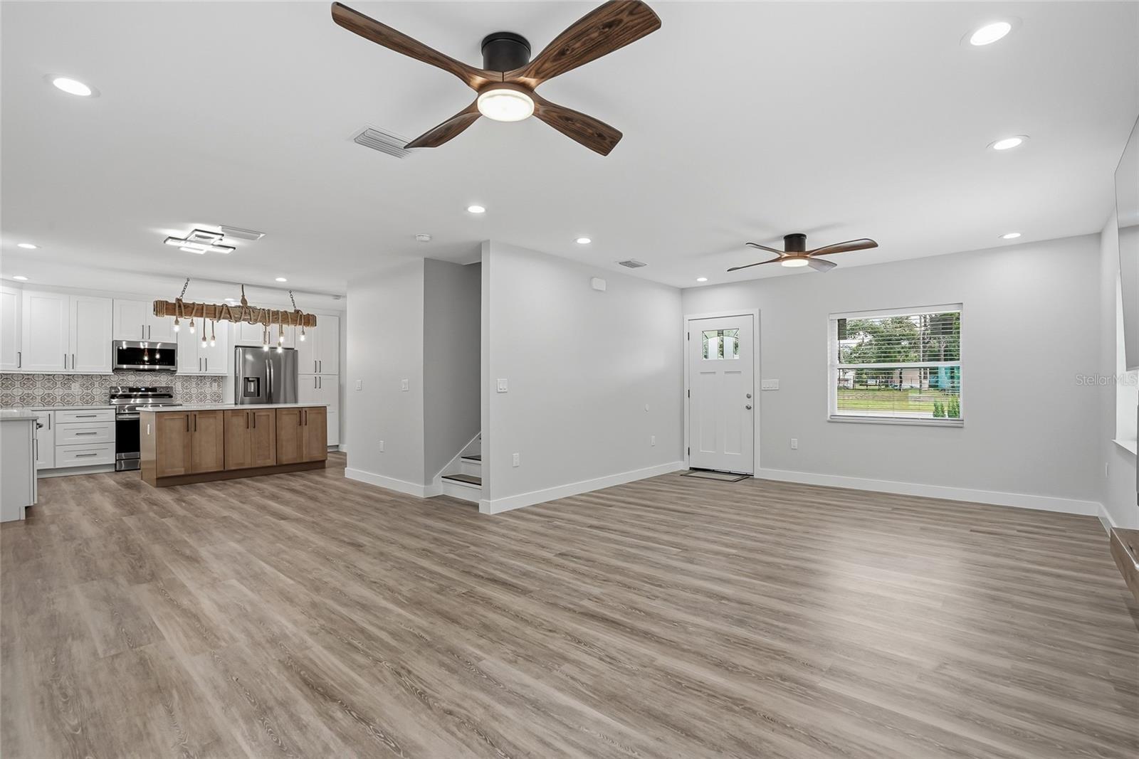 31848 HEDGEROW DR — photo 13
