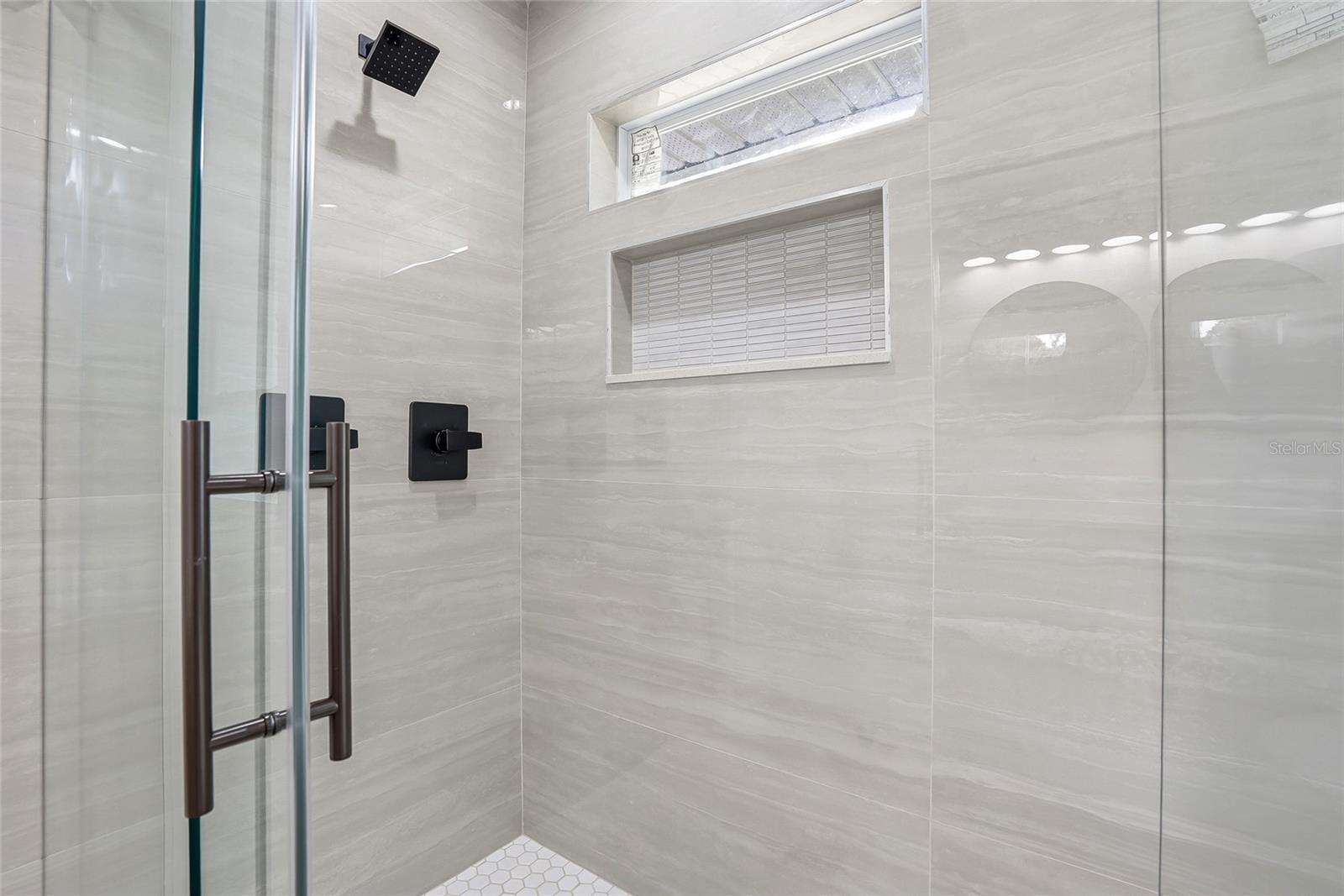 31848 HEDGEROW DR — photo 39