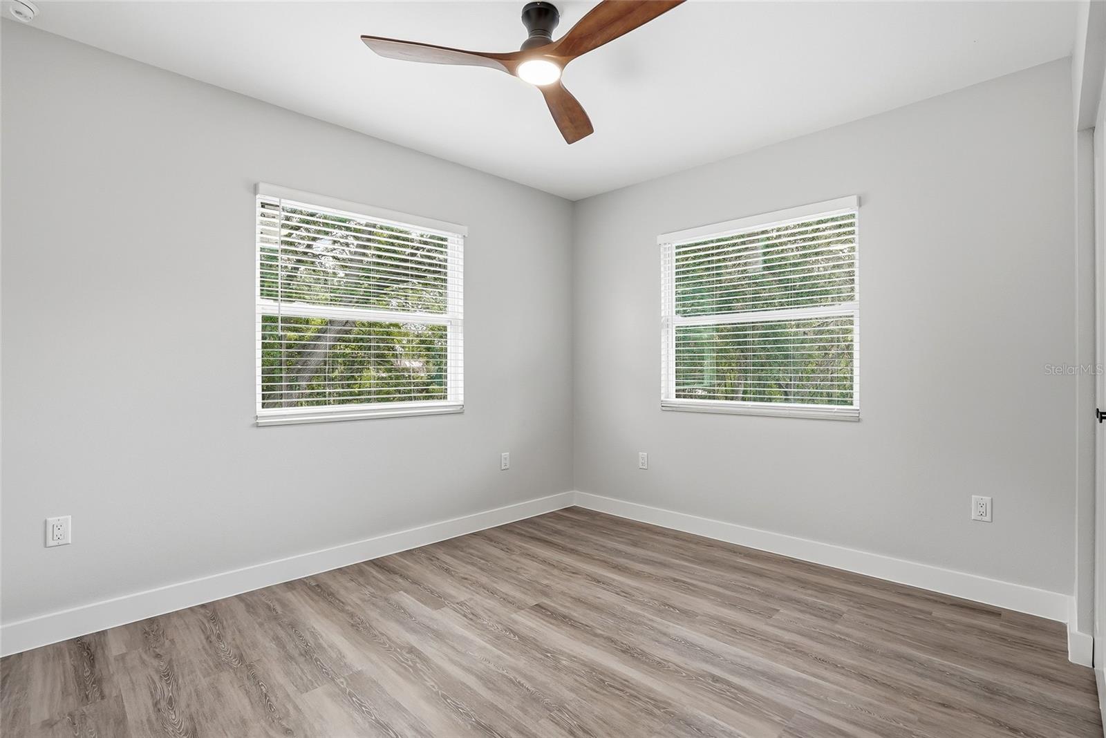 31848 HEDGEROW DR — photo 45