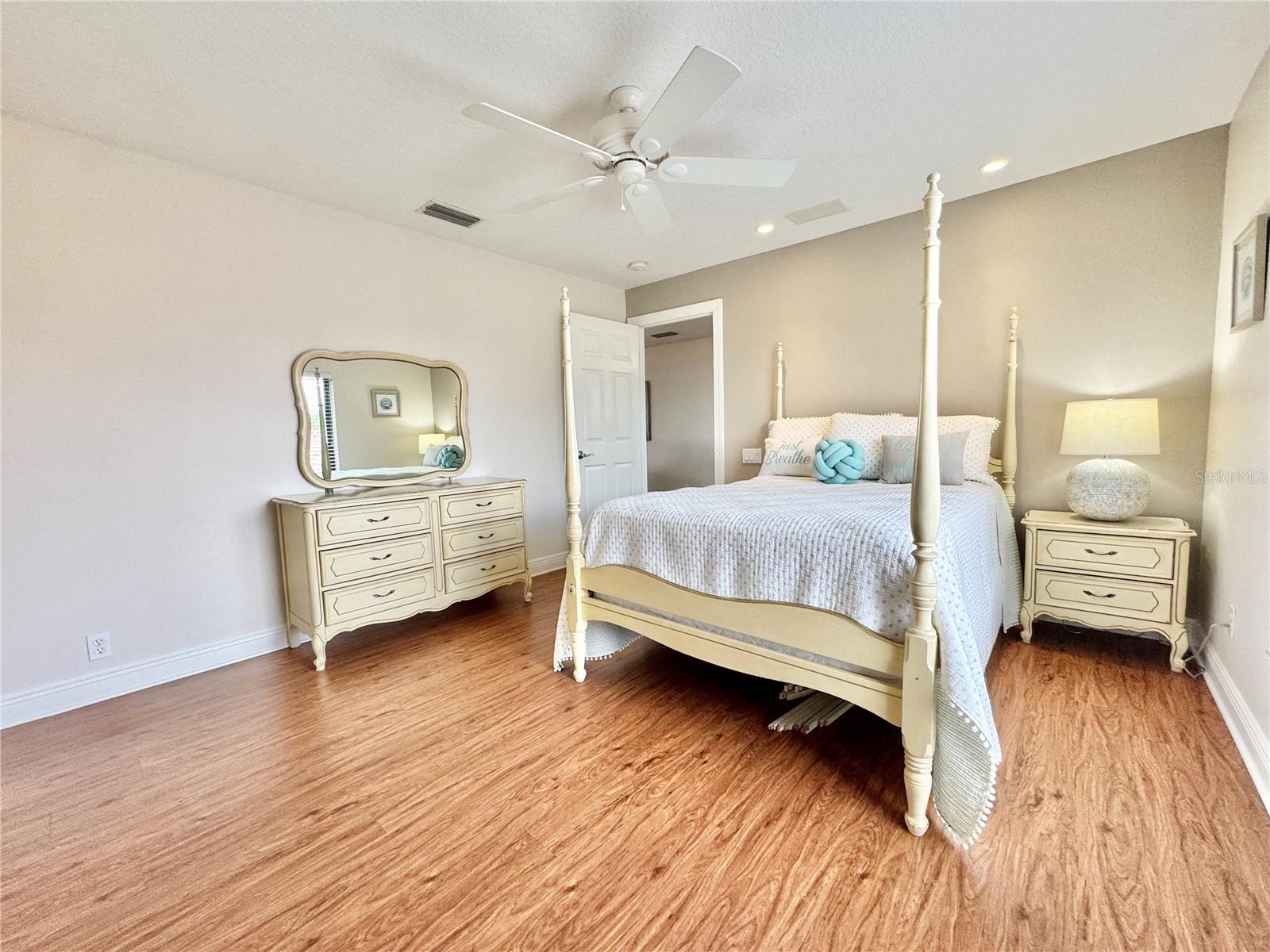 6919 DOMINION LN — photo 28