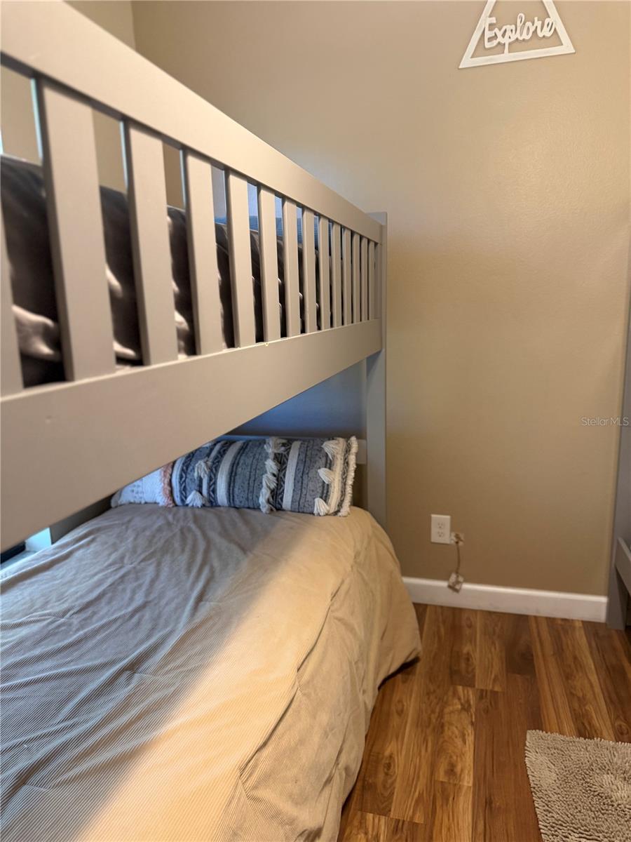 650 BELLINGHAM PL — photo 13