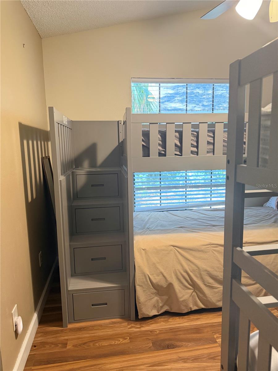 650 BELLINGHAM PL — photo 12