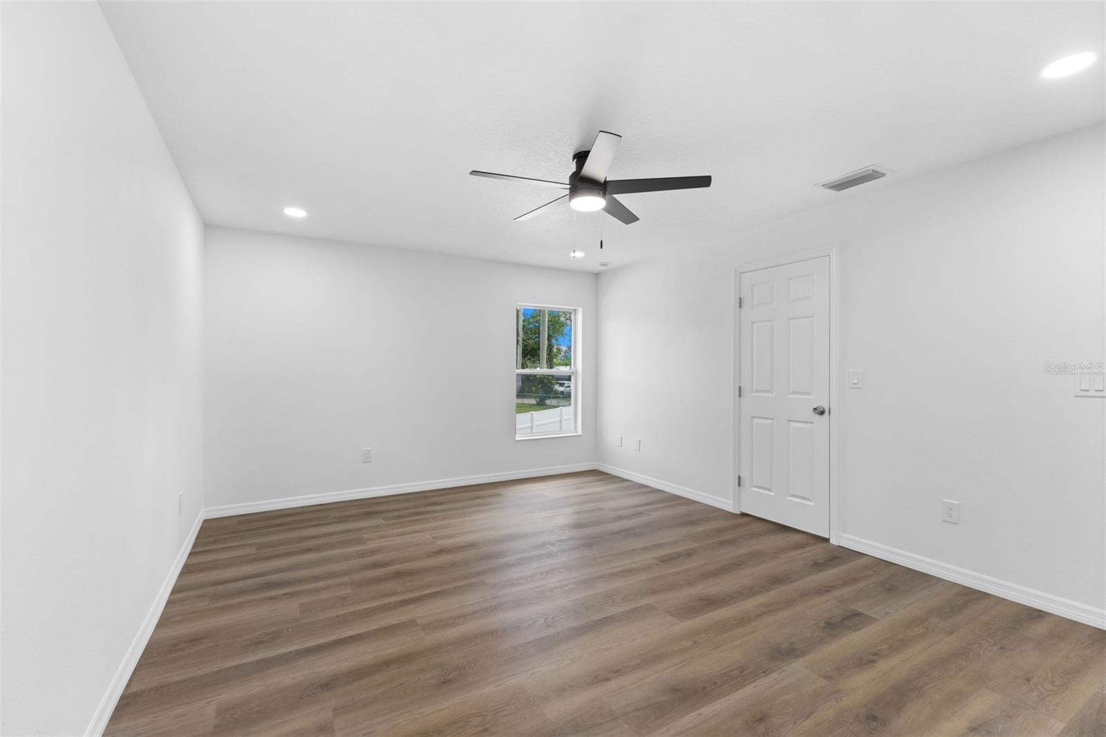 120 BROWN ST — photo 14