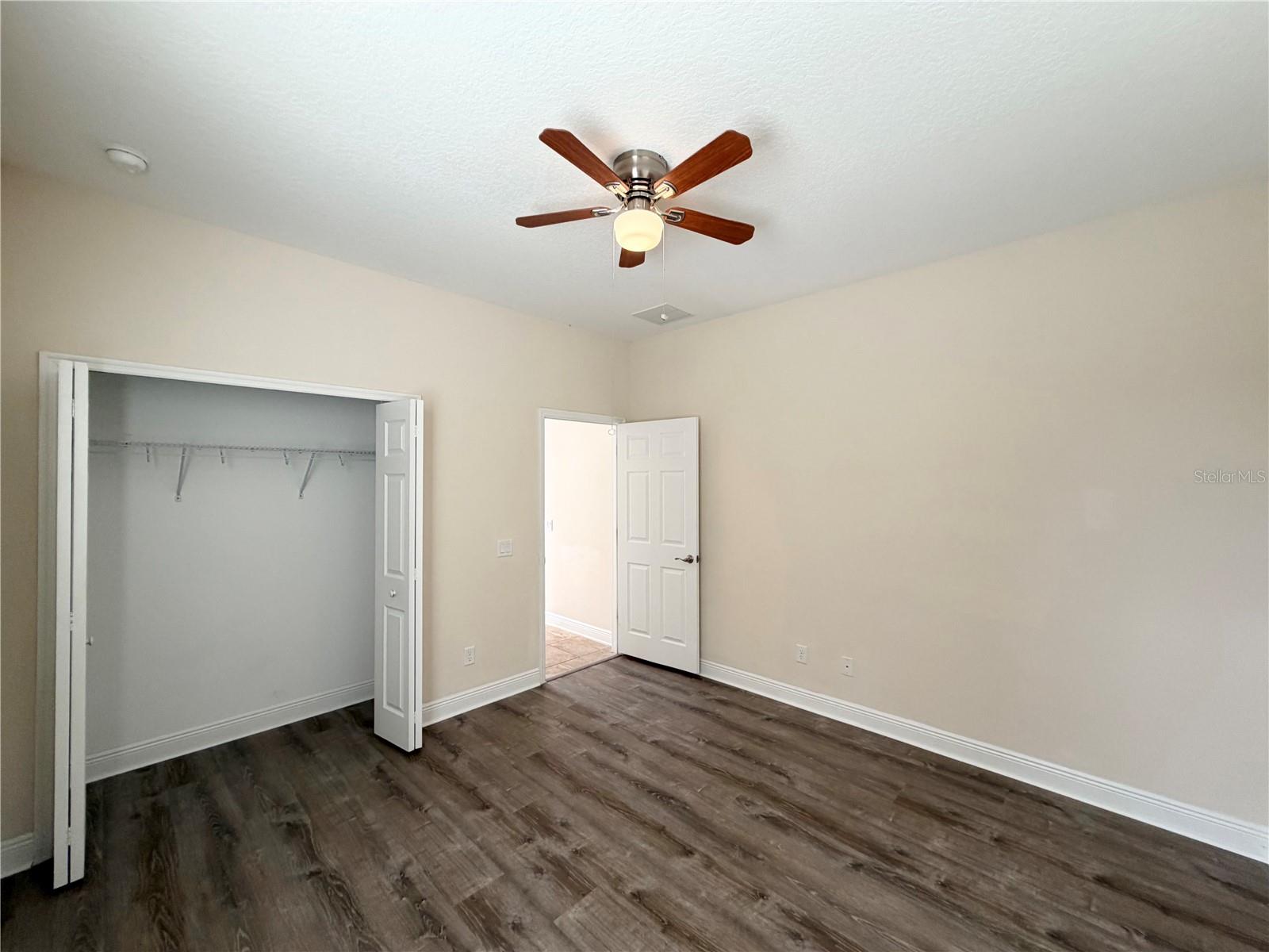 19522 WHISPERING BROOK DRIVE — photo 33