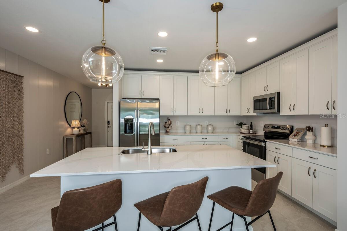 9505 VIBRANT LN — photo 2