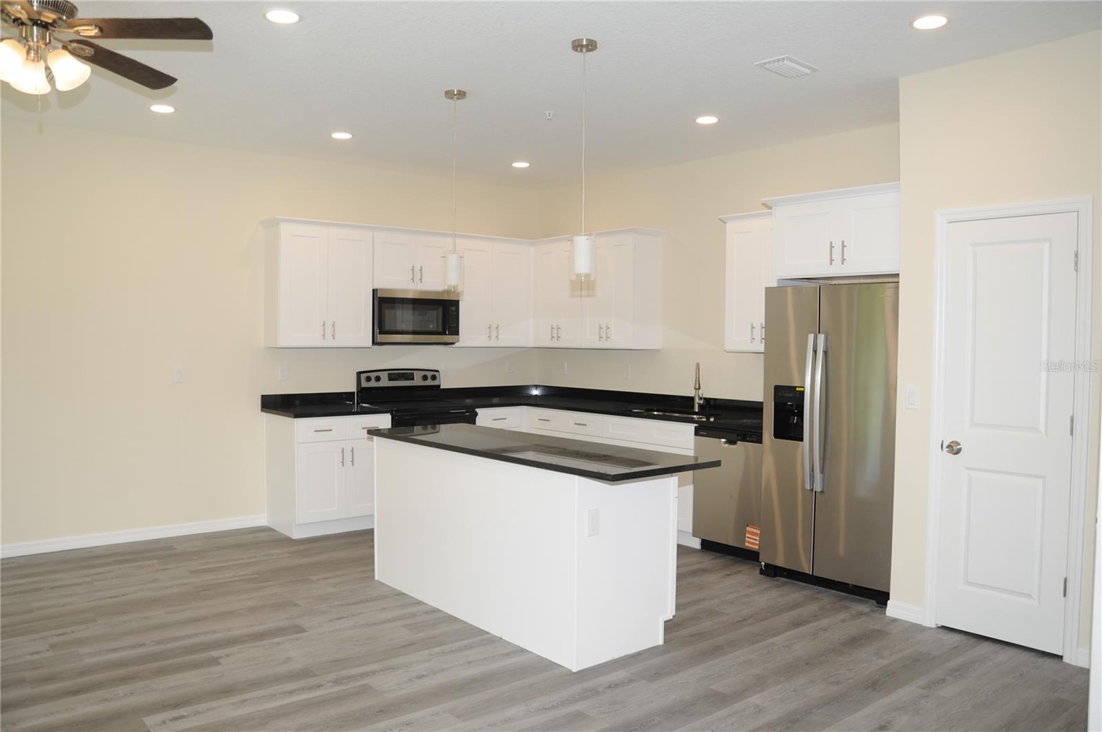 4343 CAMBIO GARDENS CT — photo 7