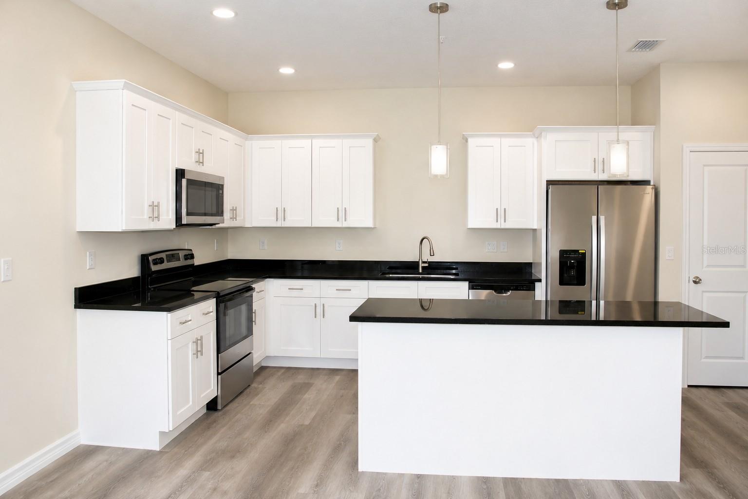4343 CAMBIO GARDENS CT — photo 6