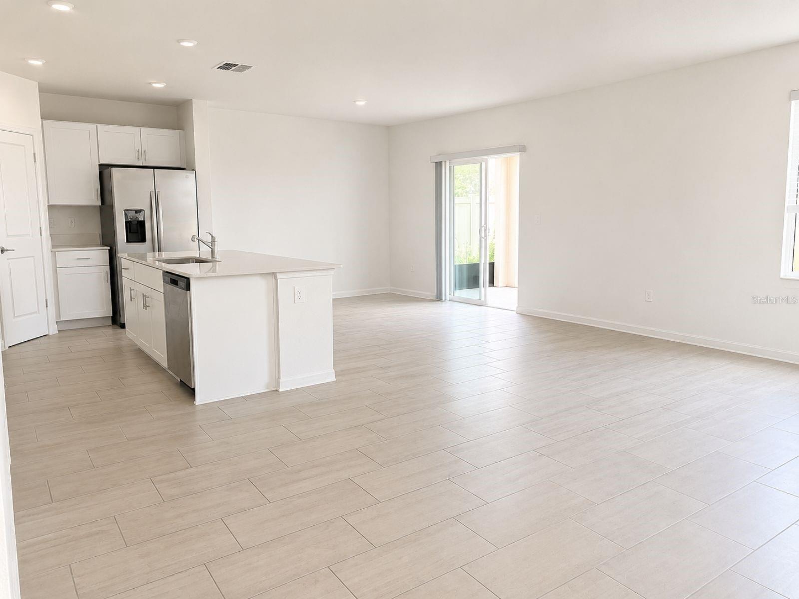 4011 NORTHERN KEY DR — photo 3
