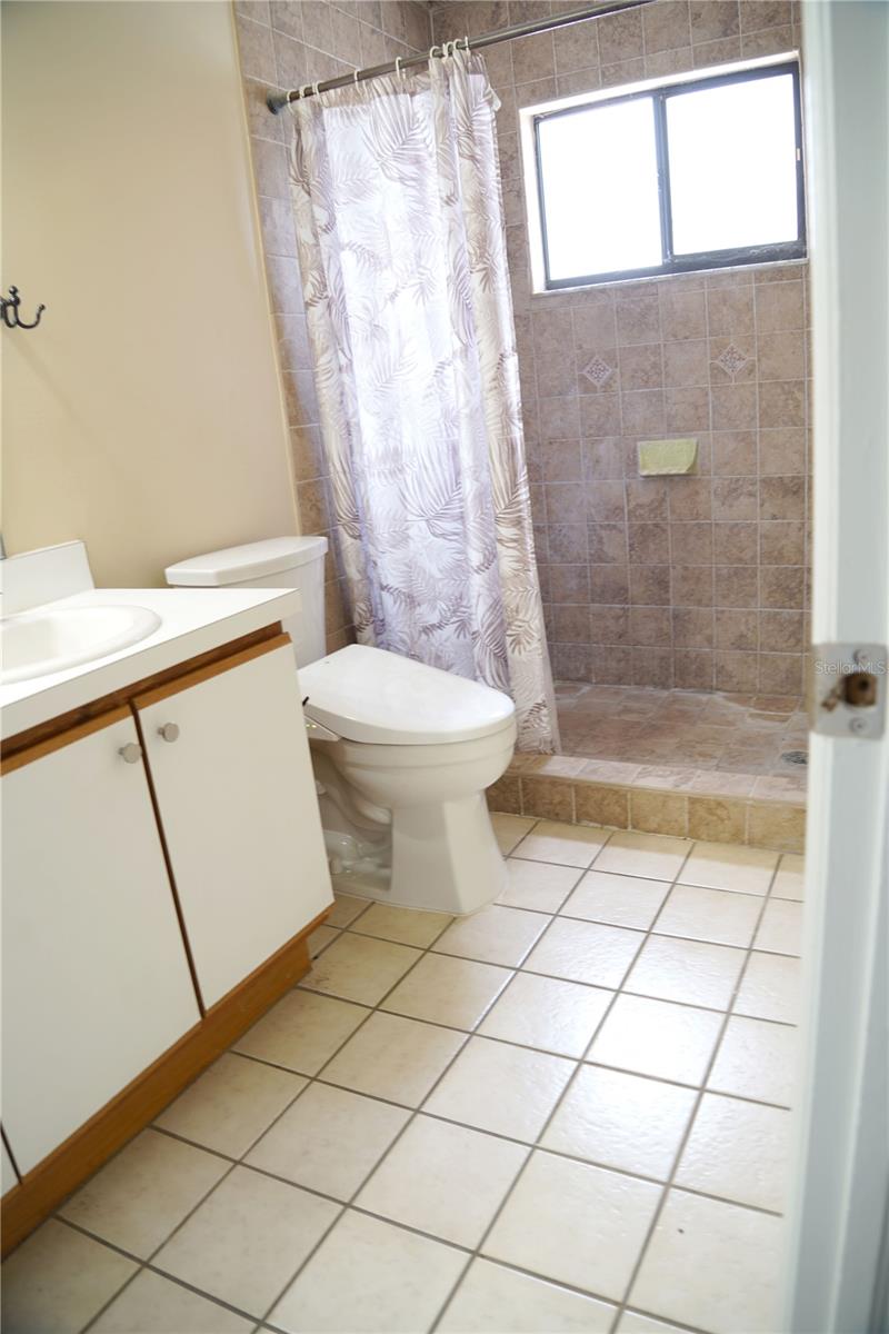 4304 BARRET AVE — photo 10
