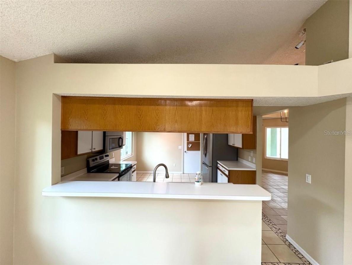 4304 BARRET AVE — photo 27