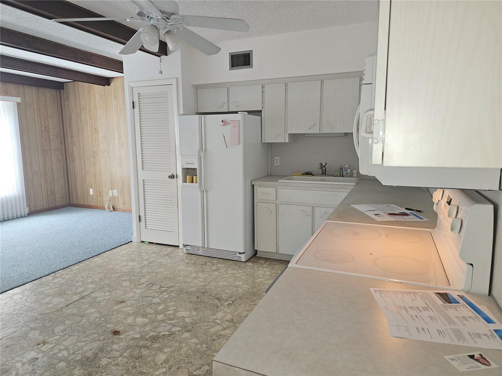 2284 PHILIPPINE DR #39 — photo 5