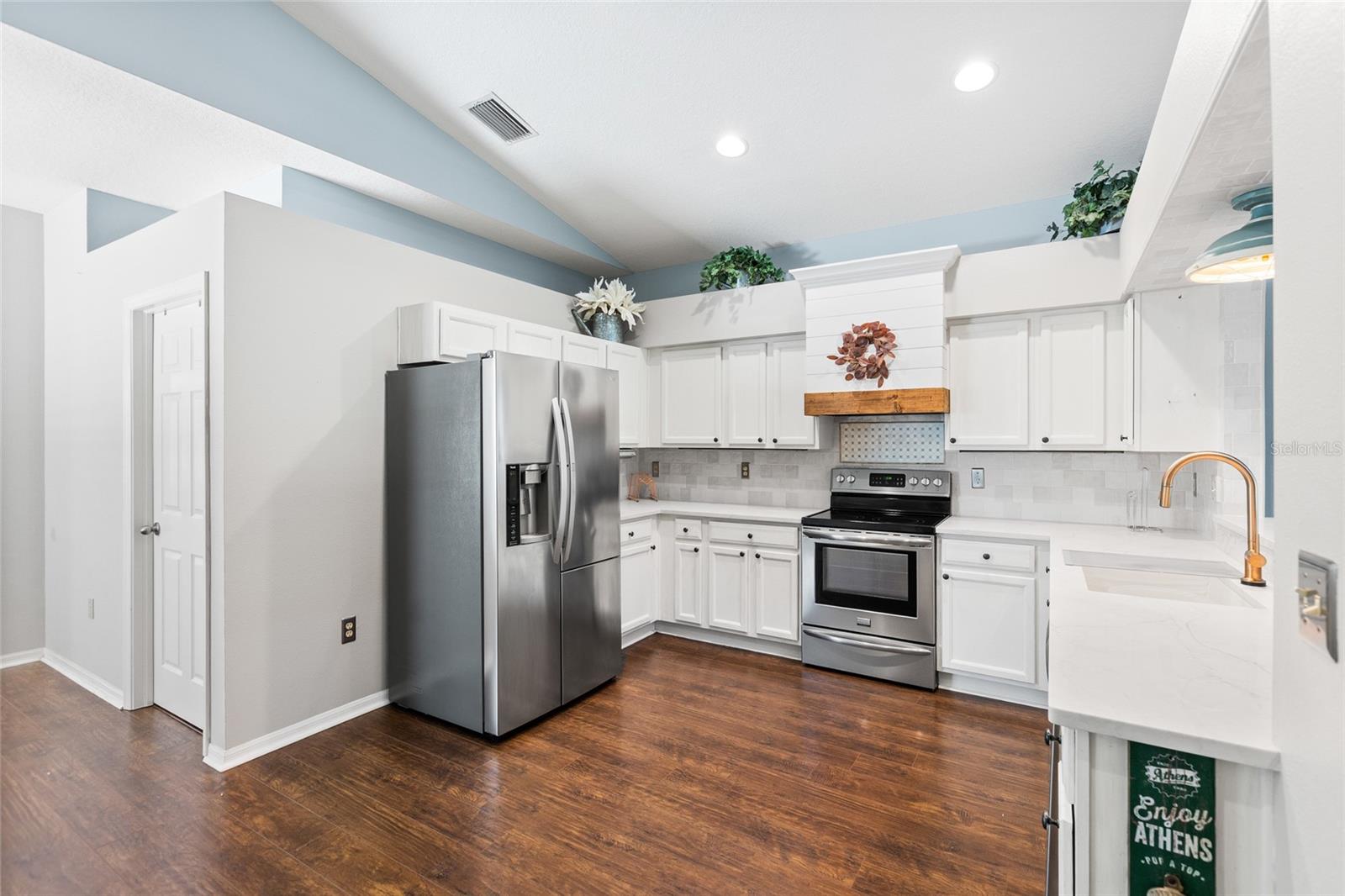 19218 SEA MIST LN — photo 4