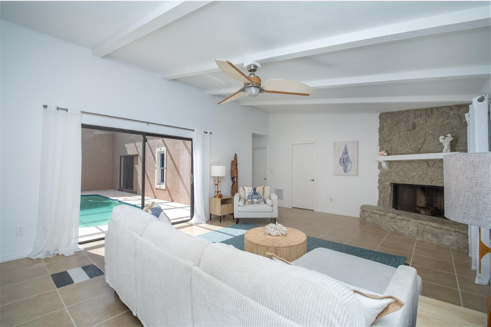 2504 HIBISCUS DR W — photo 9