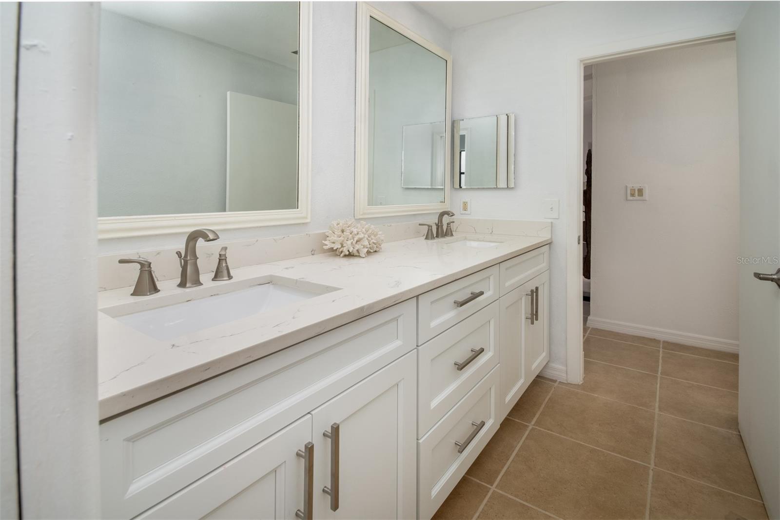 2504 HIBISCUS DR W — photo 24