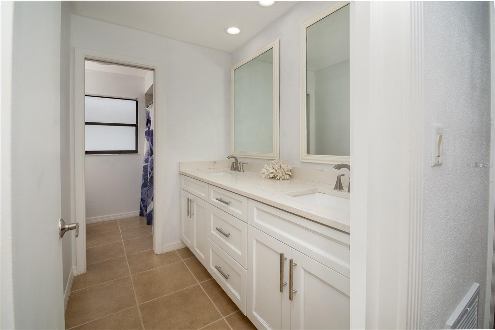 2504 HIBISCUS DR W — photo 23